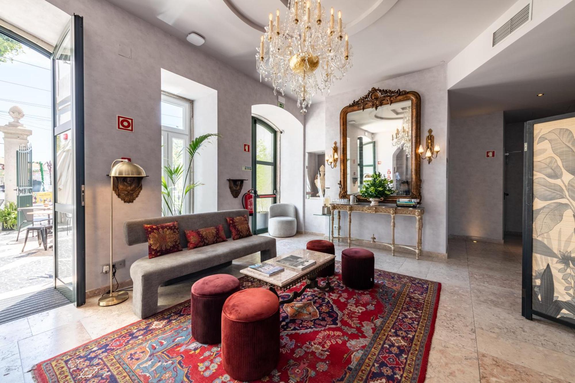 Pousada Alfama Lisbon Bagian luar foto